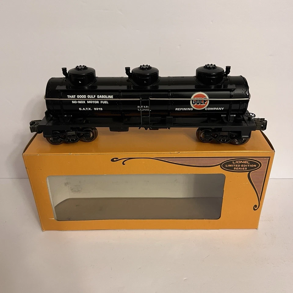 Lionel 6-9313 Limited Edition Series Gulf Three Dome Tank Car - Image 2 of 4