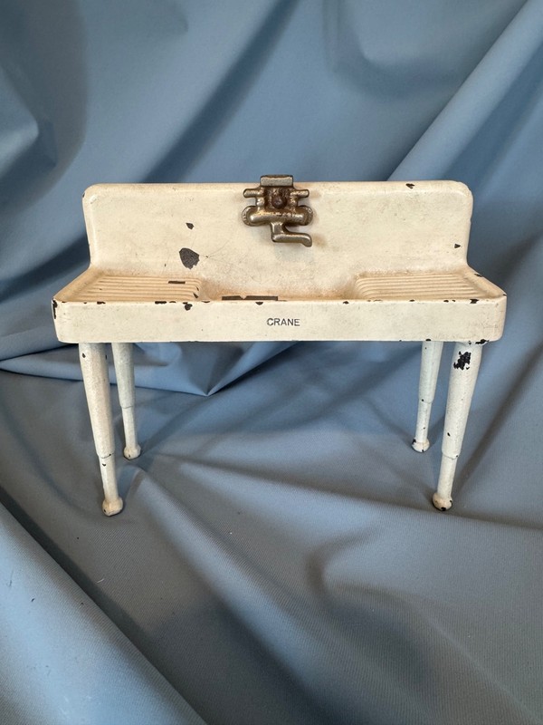 Vintage Arcade Cast Iron Crane Doll House Sink