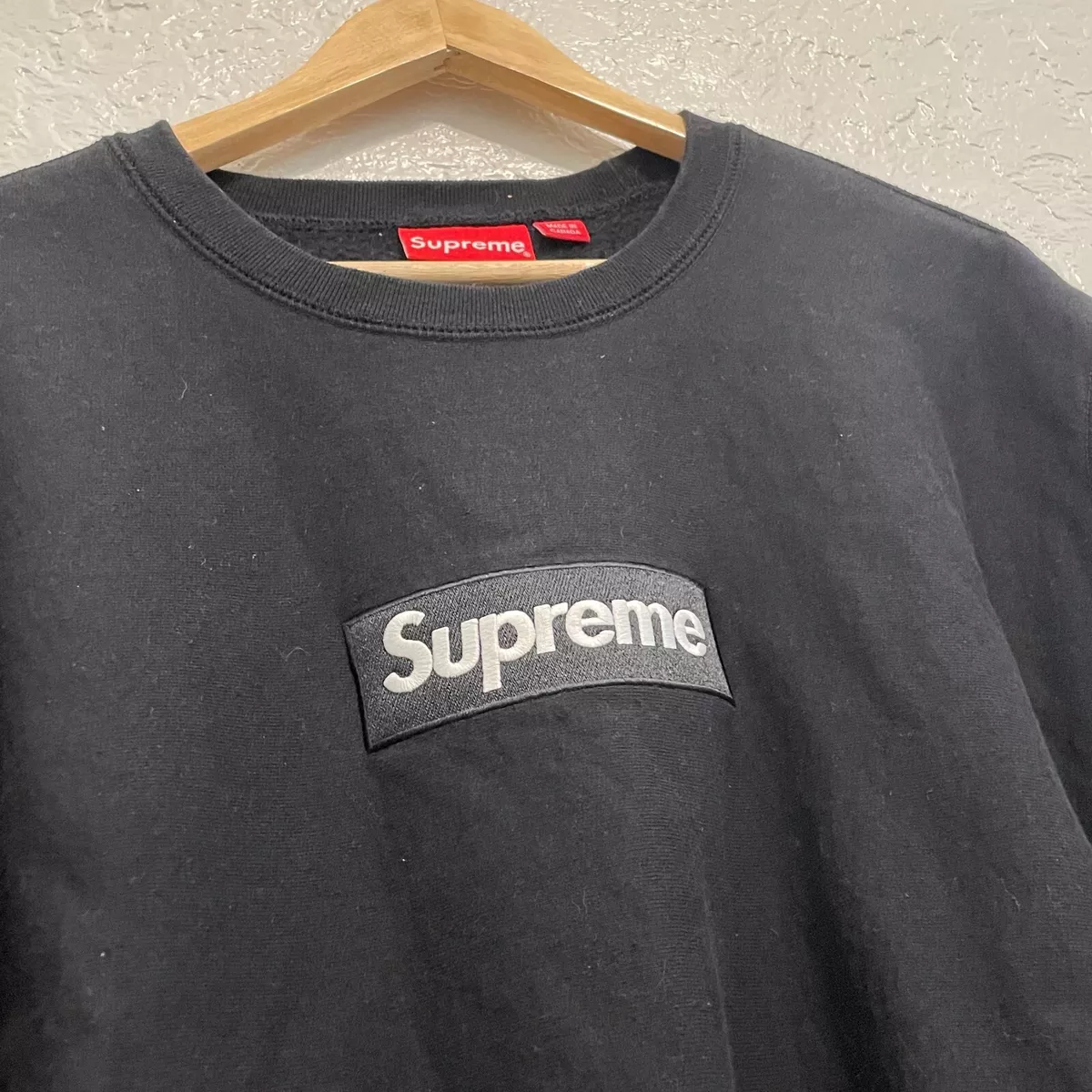 Supreme Box Logo Crewneck Sweatshirt Black FW18 Size Large SLIGHTLY USED  RARE