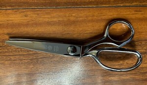 Mundial Pinking Dressmaker Fabric Scissors Made in Brazil 407 C Chrome