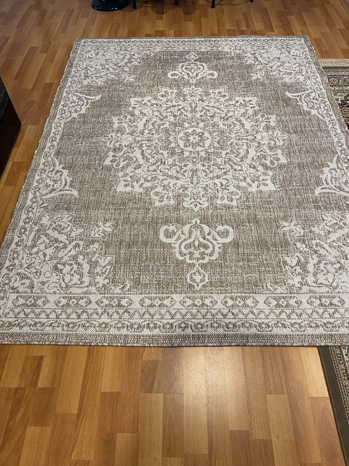 Nicole Miller New York Patio Country Azalea Transitional Medallion Indoor/Out - Image 2 of 4