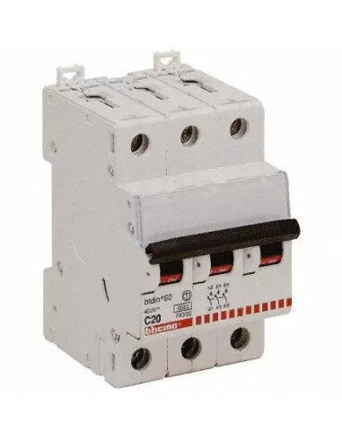 Bticino btdin45 interruttore magnetotermico automatico 3p 10a 4,5ka f83a//10