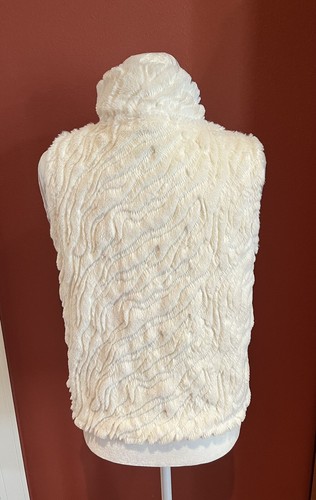 Faux Fur Vest Ladies Small - Picture 3 of 4