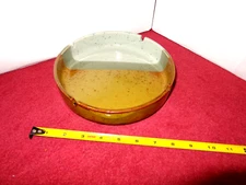 VINTAGE CERAMIC ASHTRAY  7  7/8  in BEAUTIFUL 3 COLOR GLOSSY FINISH - L 237