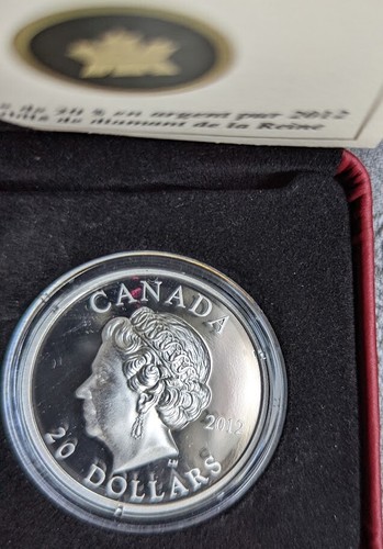2012 $20 FINE SILVER COIN- QUEEN'S DIAMOND JUBILEE-ULTRA HIGH RELIEF. ONLY 7500. - Picture 2 of 10