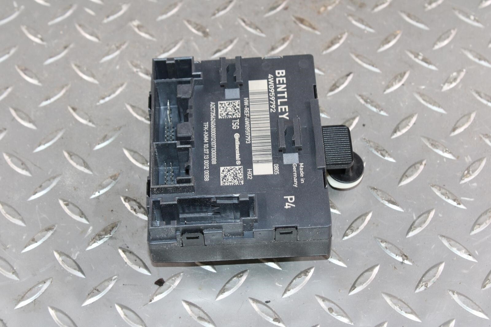 13-18 Flying Spur Electronic Front Passenger Side Right RH Door Control Module