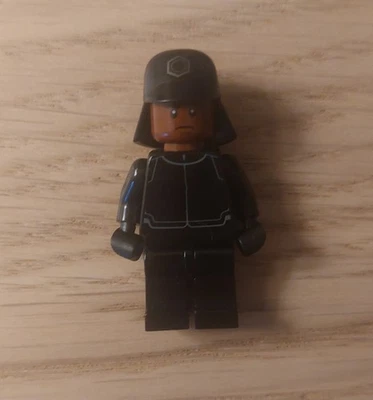 LEGO Star Wars Minifigur First Order Crew Member Officer Sumitsu Figur sw0694 - Bild 1 von 3