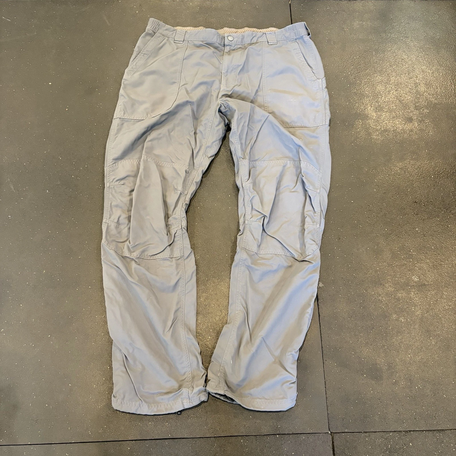LL Bean Mens Blue Stowaway Rain Pants Ankle Button Hiking Size XL Tall! Outwear
Opens in a new windo