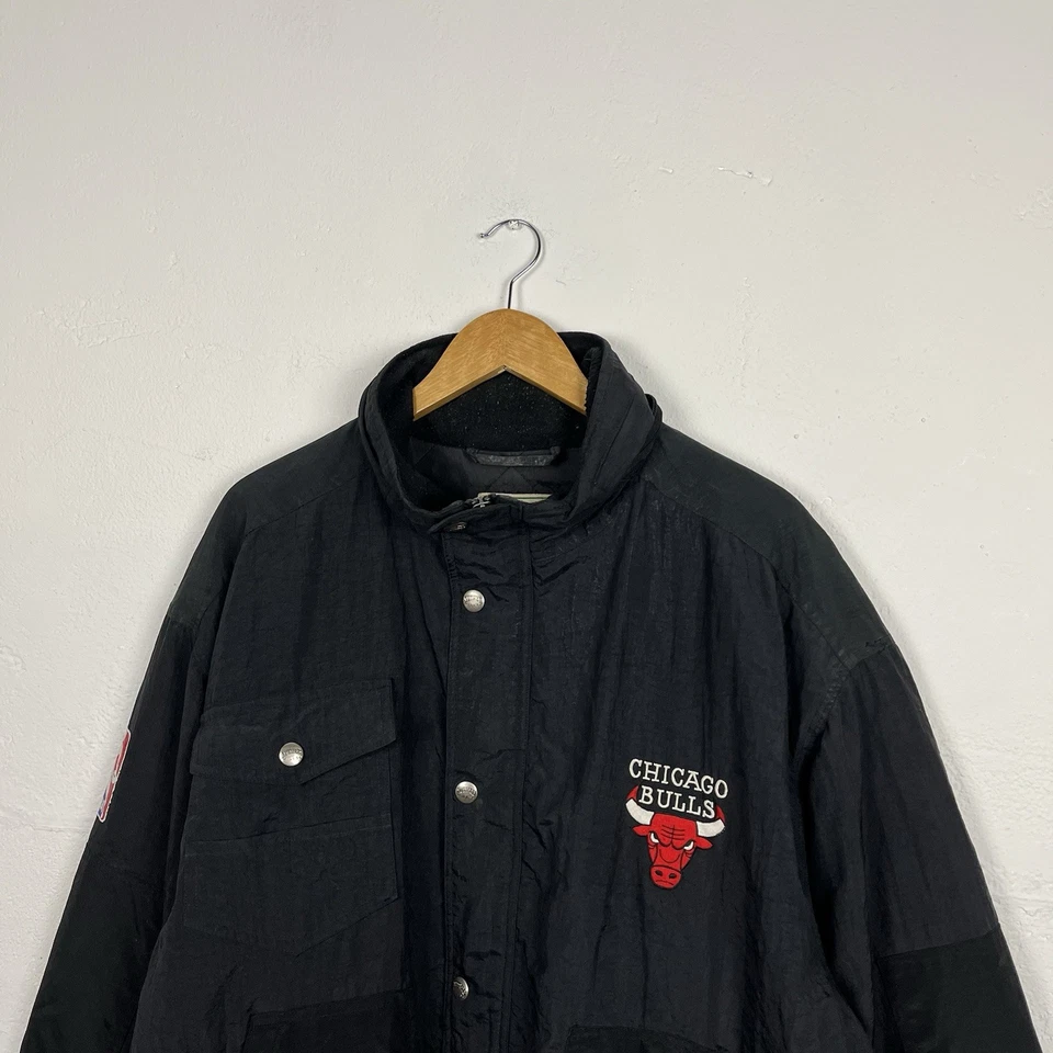 Chicago Bulls Jacket Vintage 90s NBA black Nutmeg Large Hooded  - Image 2 of 4