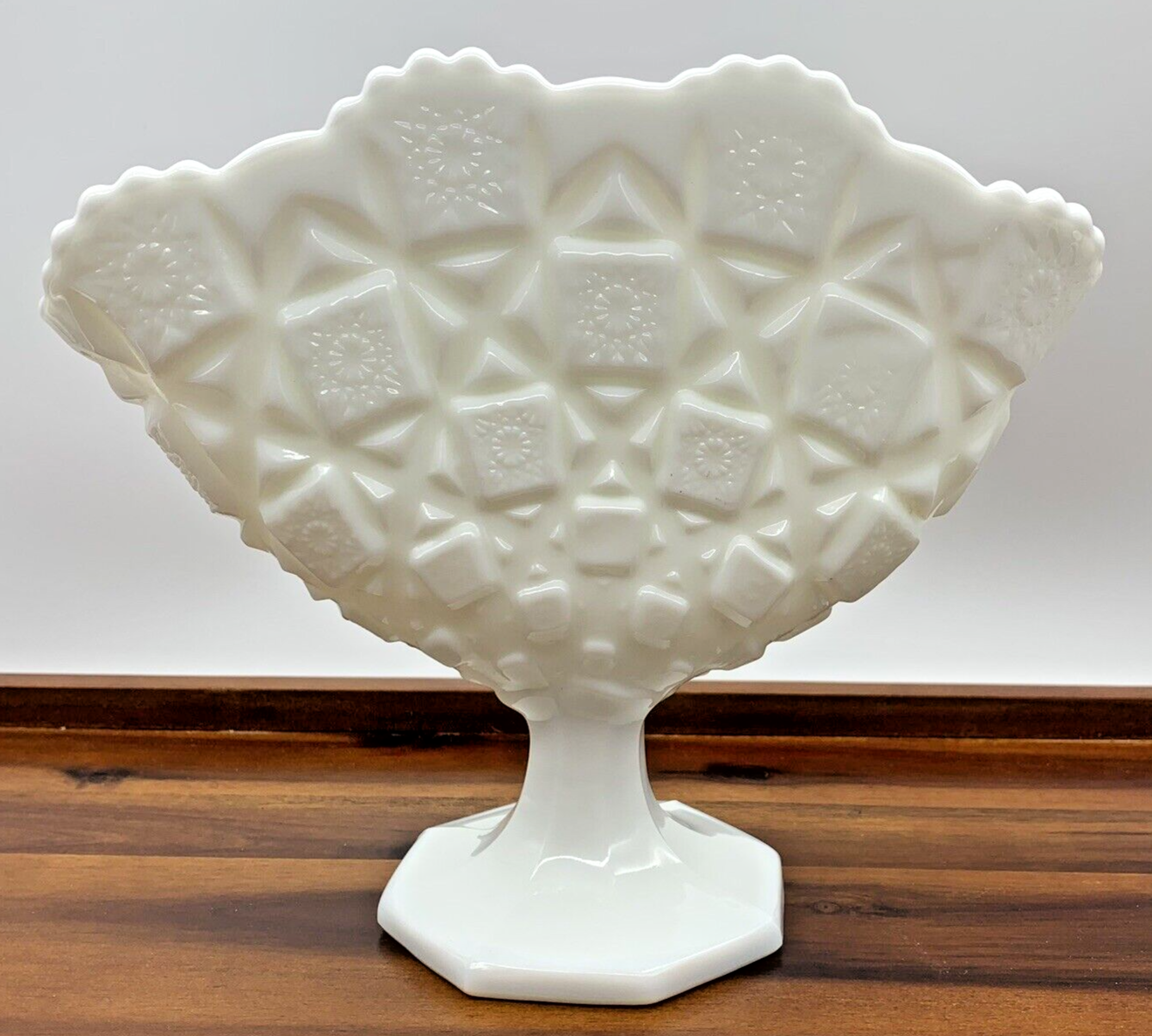 Vintage Westmoreland Milk Glass Old Quilt Fan Vase with Scalloped Rim