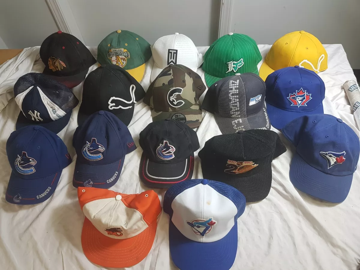 Lot of 17 Hats SPORTS Hockey Baseball Caps Snapback Trucker Vintage Toronto