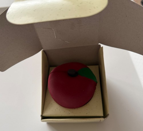 Pomme de stress du professeur en boîte (circonférence 8") - Photo 4 sur 6