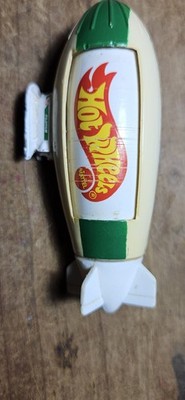 Vintage Diecast White Green Hot Wheels 1991 Fuji Film Blimp Rutter ￼Spins