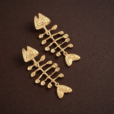 Schiaparelli刻印フィッシュボーン大ぶりピアス Fishbone Earrings Schiaparelli STYLE Skeleton Long Gold Boho Stud