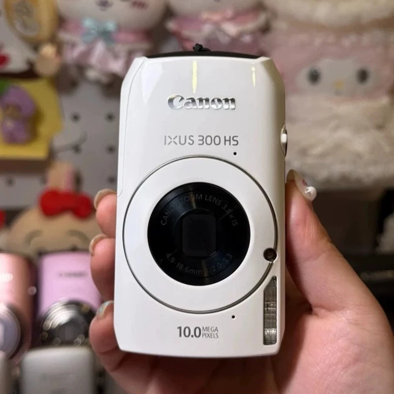PowerShot Digital IXUS 300 1-4.9x Digital Zoom Digital Cameras for