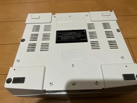 SEGA Saturn Console White Color & Controller with games Japan 0104