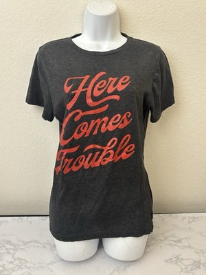 Women s Here Comes Trouble Funny T Shirts Sarcastic Graphic Ladies M Tee L2