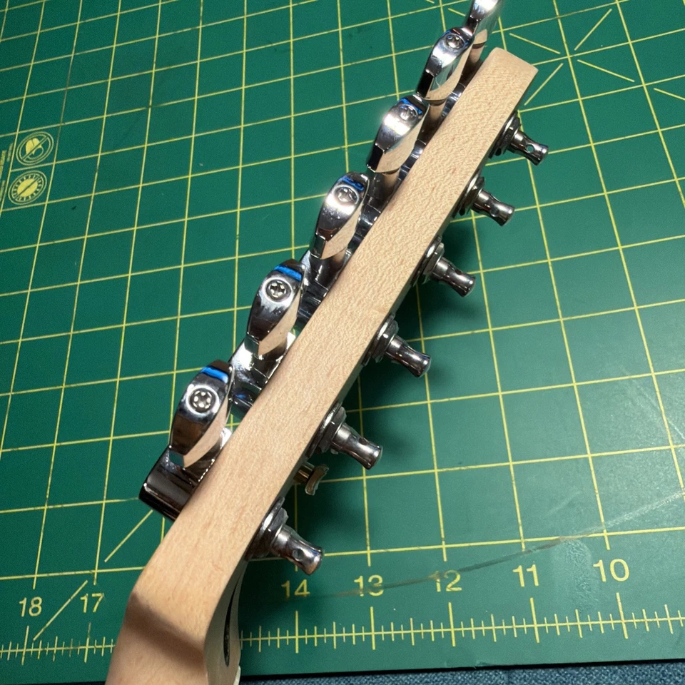 Fender Squier STRAT Electric Guitar neck maple 22 fret W/ Tuners CLEAN - Image 4 of 4