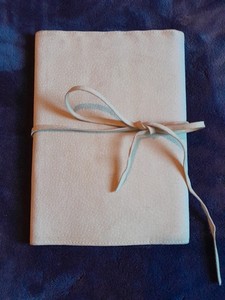 SUEDE CASE HOLDS CROCHET HOOKS NEEDLEWORK SUPPLIES/HANDMADE /hooks NOT included