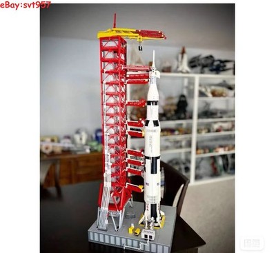 1/400 NASA Saturn V Rocket With Launch Tower Frame Painted Finished Model