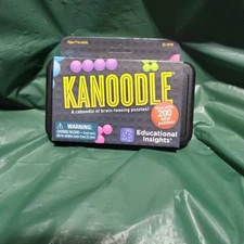 Kanoodle Brain Teaser Puzzle Game 200 Puzzles EI-2978