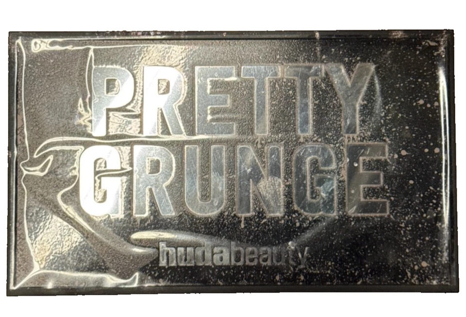 AUTHENTIC Huda Beauty Pretty Grunge Eyeshadow Palette NIB Set - Image 4 of 4