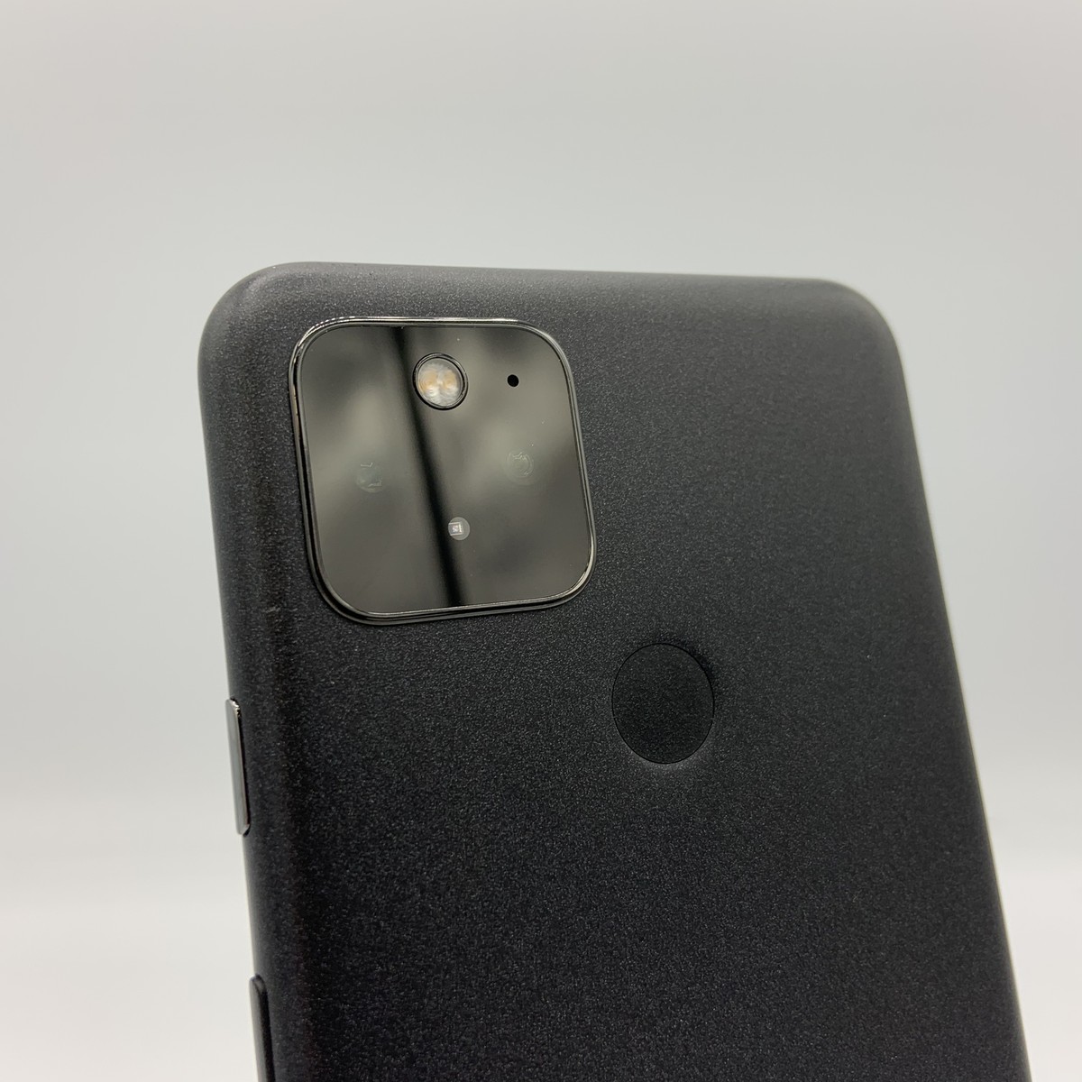 Google - Google Pixel 5 　本体　128GB Just Black 5G Google Pixel 5 Cell Phone - Unlocked, Water Resistant