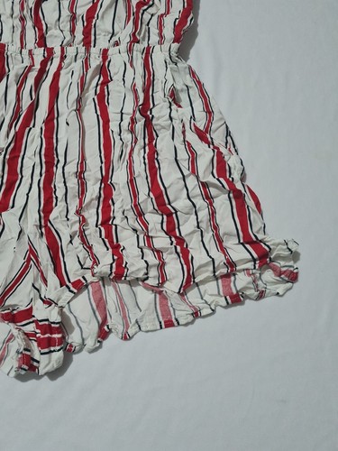 Ladies Playsuit H&M Size 8 Sleeveless Elastic Waist Pockets Red Mix 13832 - Picture 2 of 13