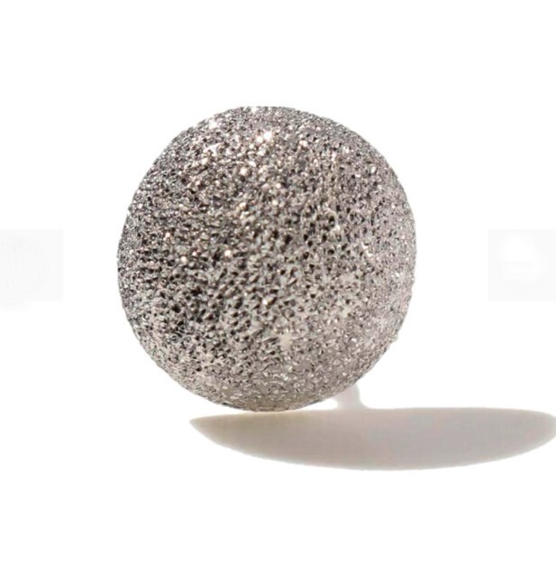 Carolina Bucci ピアス LARGE BUTTON STUDS Large Button Stud Earrings in 18k White Gold by Carolina
