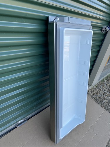 NICE! Genuine LG Refrigerator Stainless Steel French Door RIGHT with Gasket - Picture 8 of 11