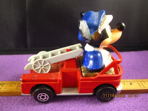 VINTAGE RARE WALT DISNEY 4 PC JIMMY CRICKET, MICKEY MOUSE MATCHBOX CARS 1979 - Picture 5 of 23