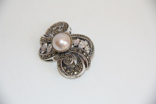 Judith Jack Sterling Silver Marcasite, Cubic Zirconia, Pearl Pin/Brooch - Picture 5 of 12