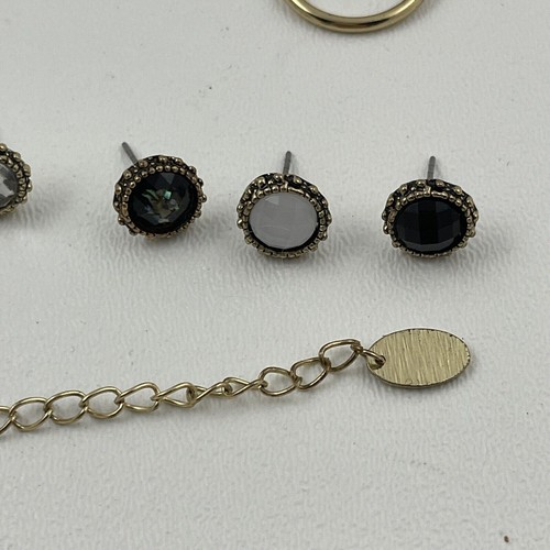 Jewelry LOT - Repurpose & Upcycle - As Is - Lot #26 - Picture 6 of 12