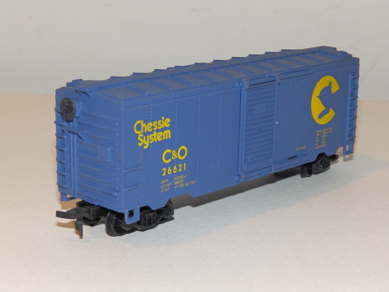 HO scale CHESSIE SYSTEM C&O 26621 BOX CAR 40' eBay