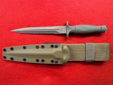 SPARTAN BLADES FDE GEORGE V-14 DAGGER, MINT NOS, BOXED, W/SHEATH (498)