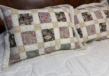 Vintage Handmade Quilted Patchwork Pillow Shams 2 Zipper Closure 31x25  EUC