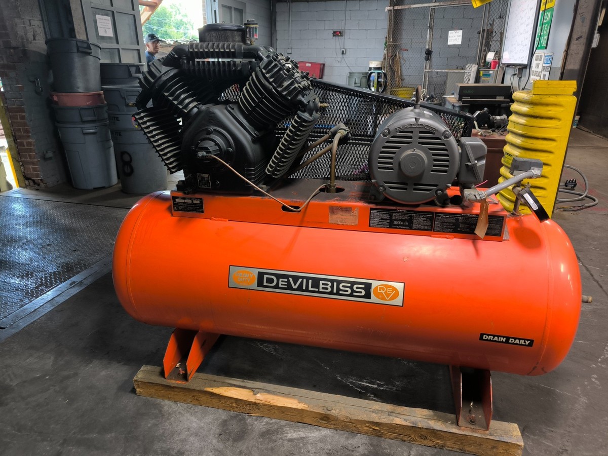 DeVilBliss VAV-5061 Air Compressor 15 HP 230/460V 175 PSI 120G 3