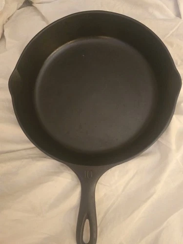 Vintage Wagner Ware Sidney O 1060 #10 Cast Iron Skillet Frying Pan 11.75"