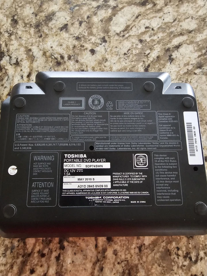 Toshiba SDP74SWN Reproductor de DVD Portátil 7" Pantalla LCD Blanco Foto 3 de 3