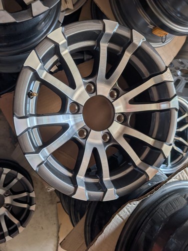 15" X 6" 6 LUG ON 5.5 ALUMINUM TRAILER WHEEL - GRAY