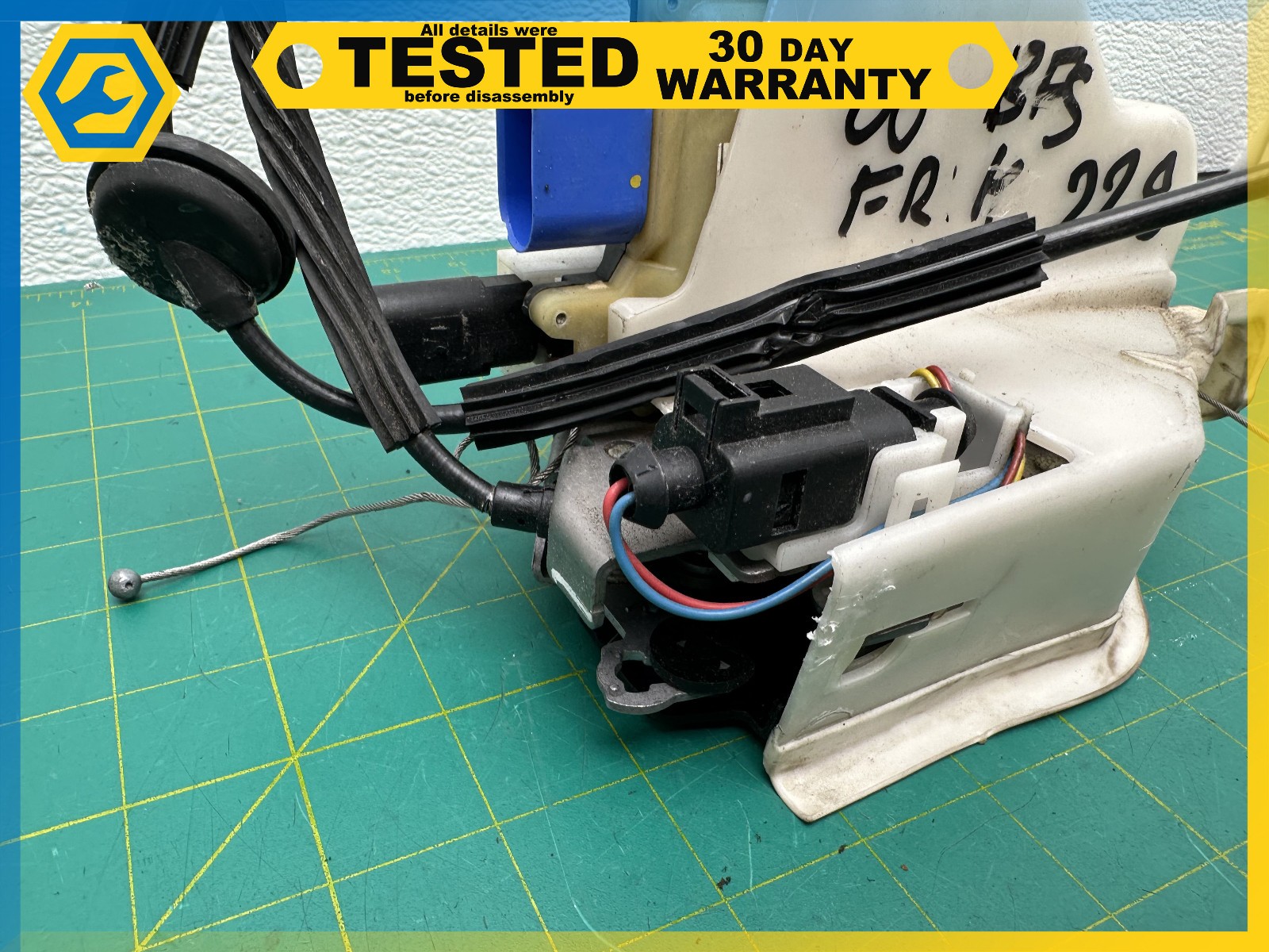 06-12 BENTLEY Flying Spur FRONT RIGHT DOOR LOCK LATCH ACTUATOR W/ CABLE OEM