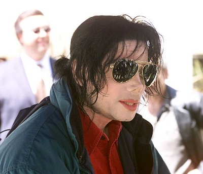Michael Jackson arrives Pasadena Civic Auditorium in Pasadena Ca T- Old Photo 27