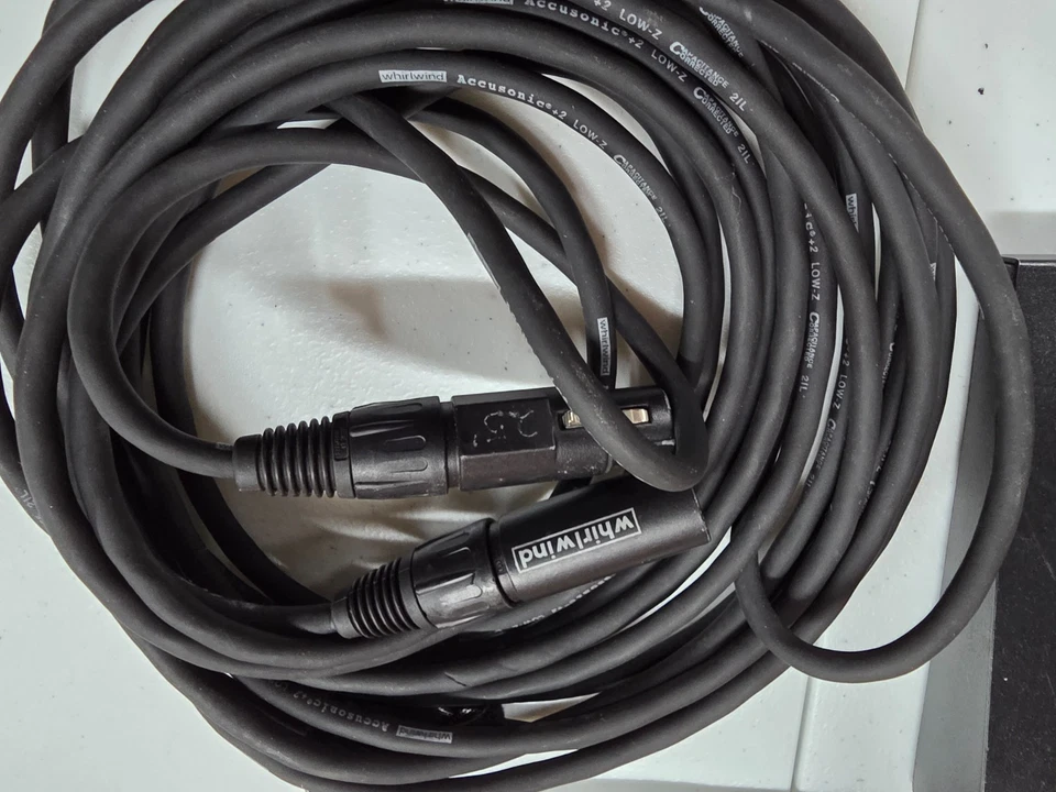 CHAUVET DJ 4BAR LED Light System, Bags. Footswitch, DMX cable-PAIR (2 sets) - Image 4 of 4