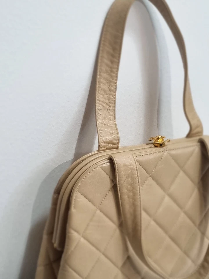 Chanel quilted lambskin matelasse handbag. Very rare and in perfect condition. - Image 3 of 4