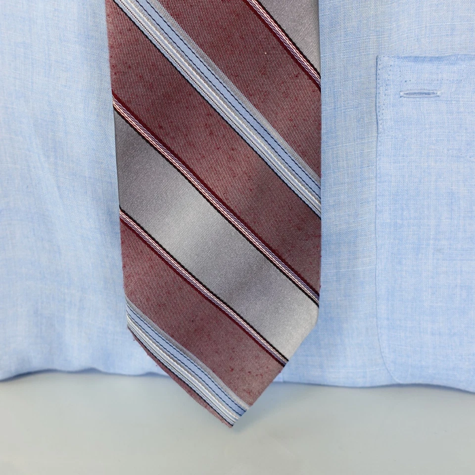 Corbata de cuello vintage SEARS para hombre roja plateada a rayas seda tejida simple Perma Prest Foto 2 de 4