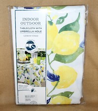 INDOOR / OUTDOOR Lemon Vines Tablecloth with Umbrella Hole 60 x 84 Oblong
