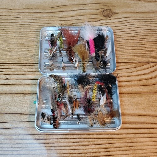 Perrine #66 Aluminum Fly Fishing Box with Vintage 30+ Flies Assortment Lot