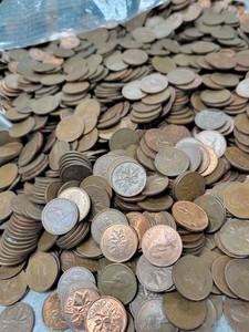 Bulk Lot - 30+ lbs Canadian Copper Pennies - Item #9136