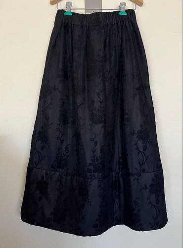 Gonna ricamata COMME des GARCONS cotone nero linea A 80 cm usata - Foto 3 di 6