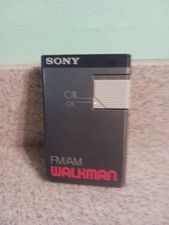 VTG 1987 Sony SRF-19W FM/AM Walkman FOR PARTS OR REPAIR